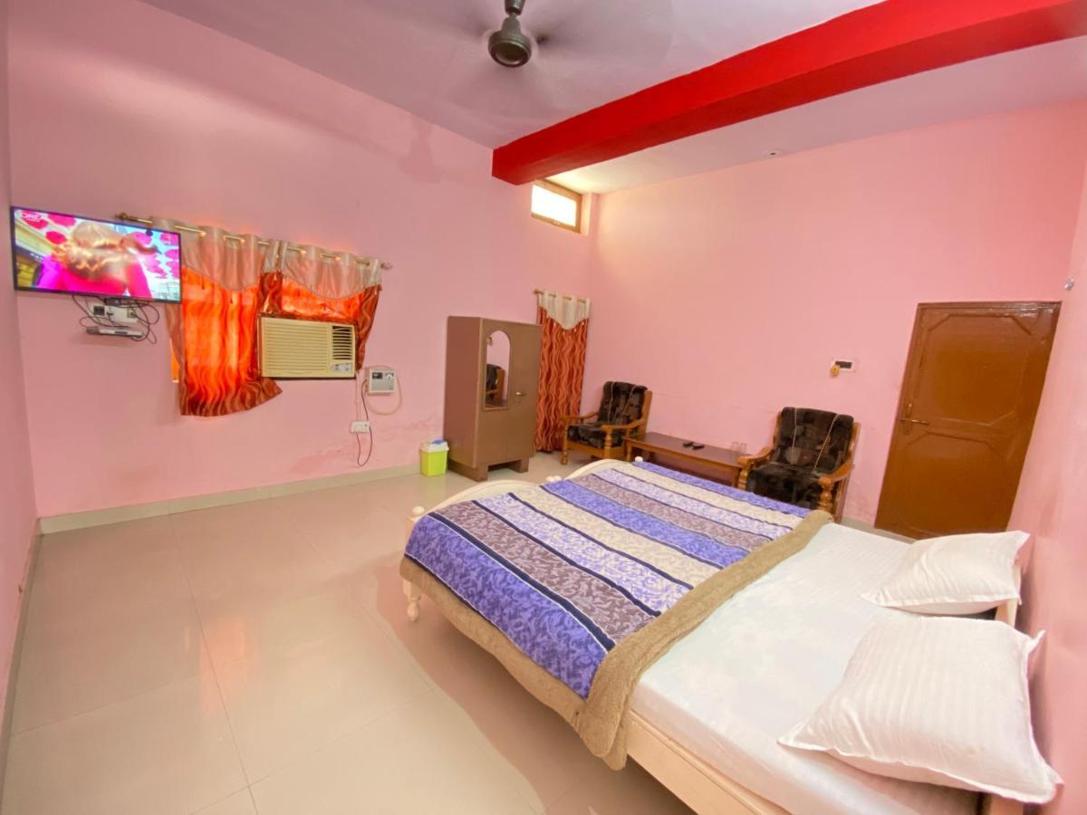 Hotel Shri Mahant Orchha 5 Mint Walking From Ram Raja Temple Kültér fotó