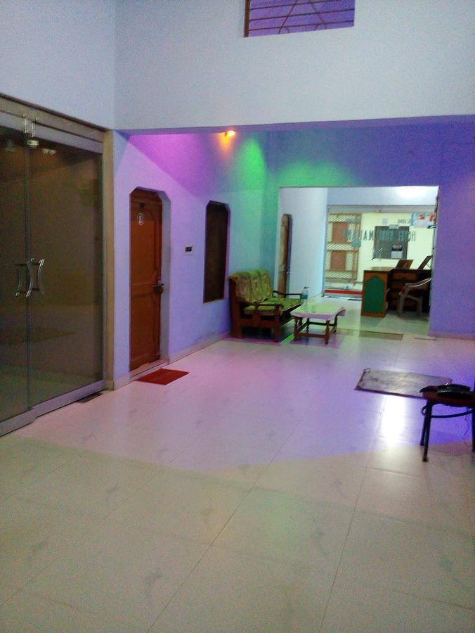Hotel Shri Mahant Orchha 5 Mint Walking From Ram Raja Temple Kültér fotó